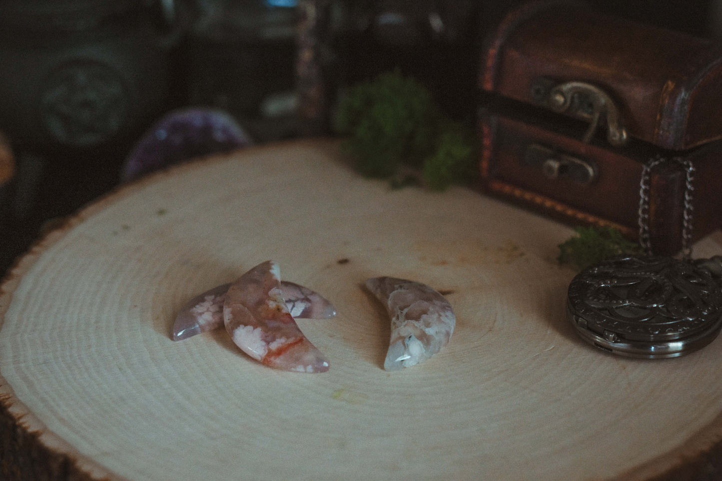 Flower Agate Moon